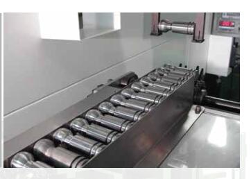 HFC定製化自動上下料裝置